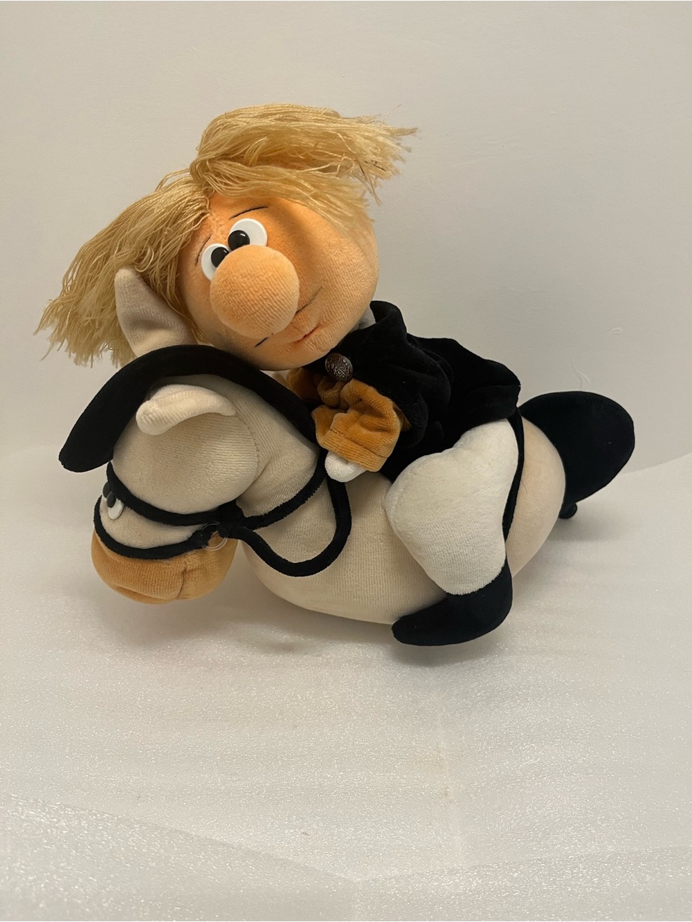 Katlin Pajor Handpuppen Plush Hand Puppet Rider w/ Horse. Handmade in Hungary